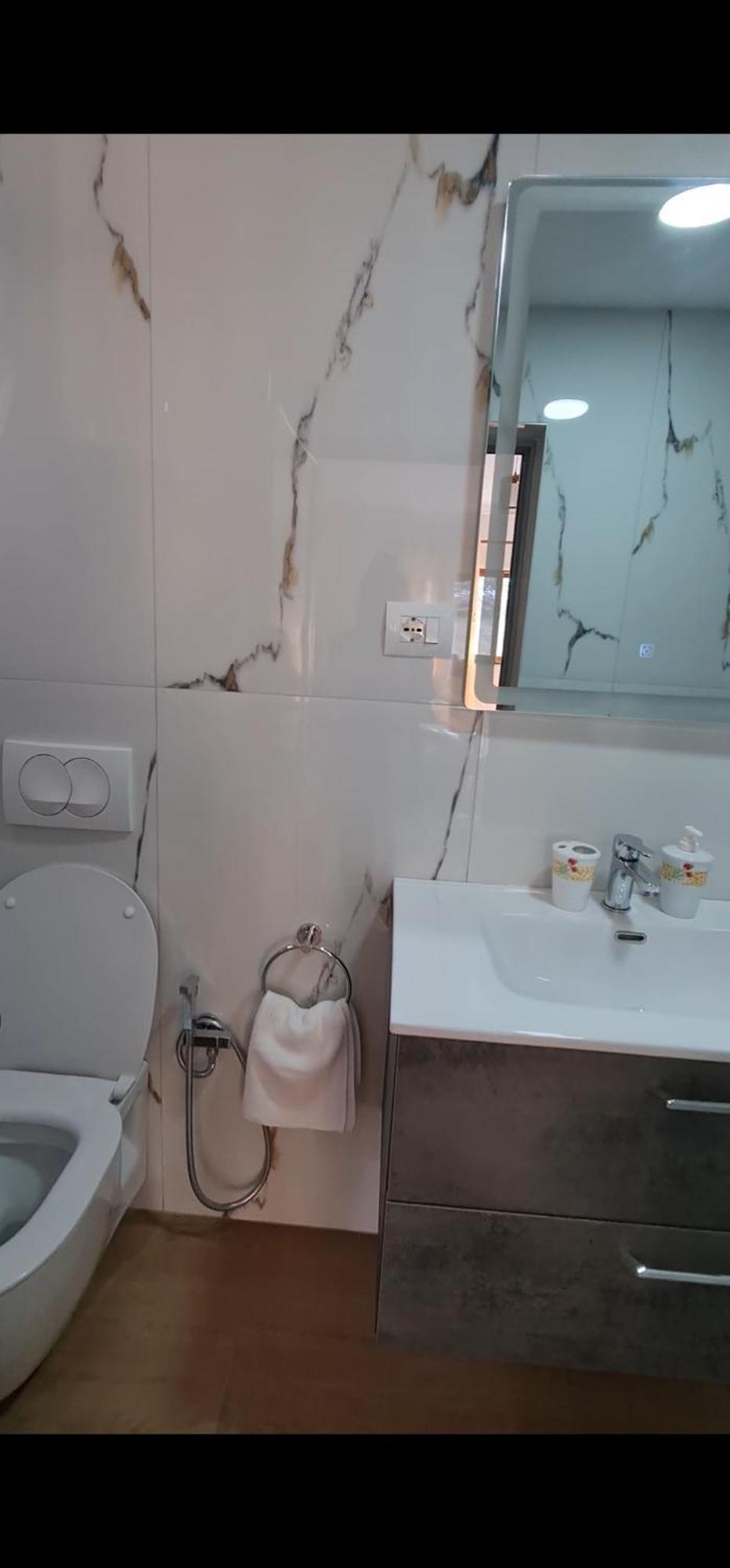 Villa Gezimi クサミル 部屋 写真