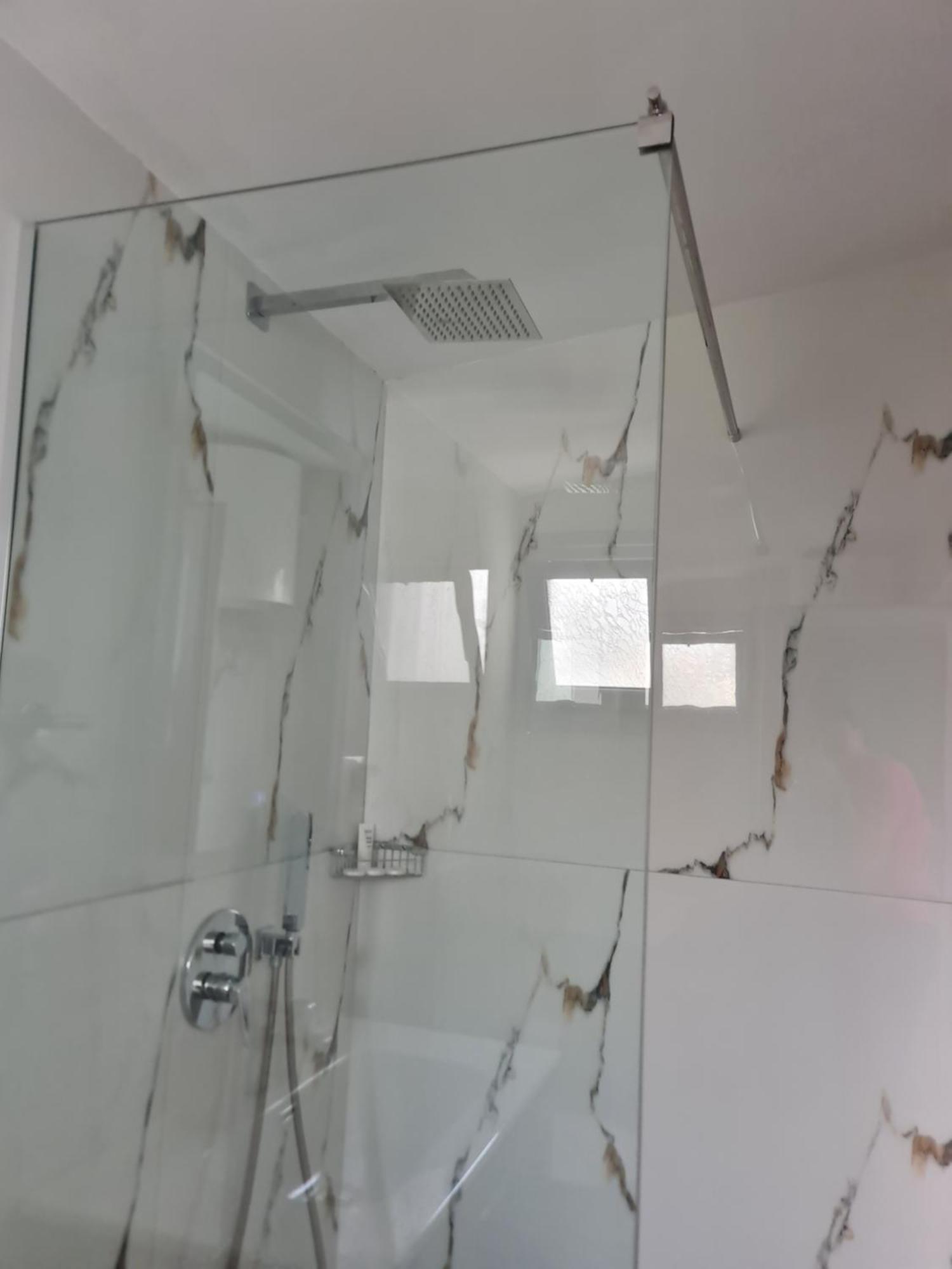 Villa Gezimi クサミル 部屋 写真