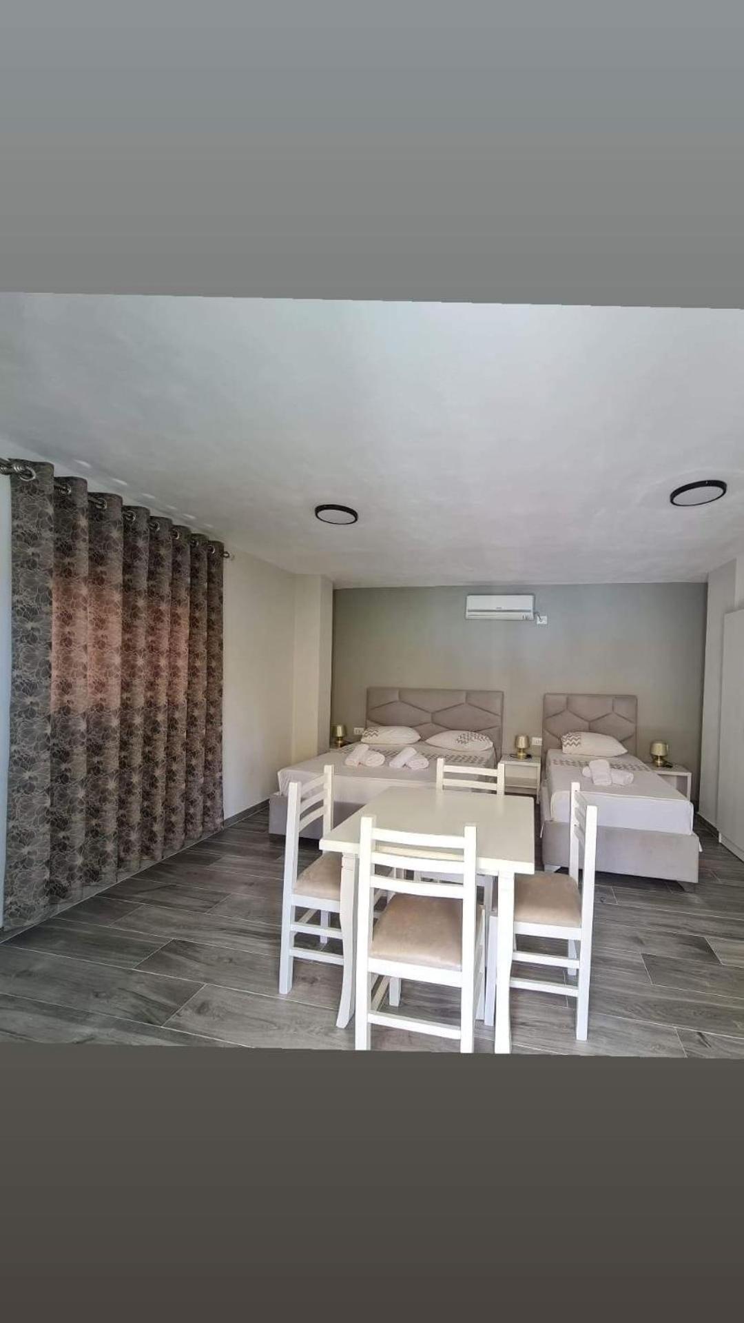 Villa Gezimi クサミル 部屋 写真
