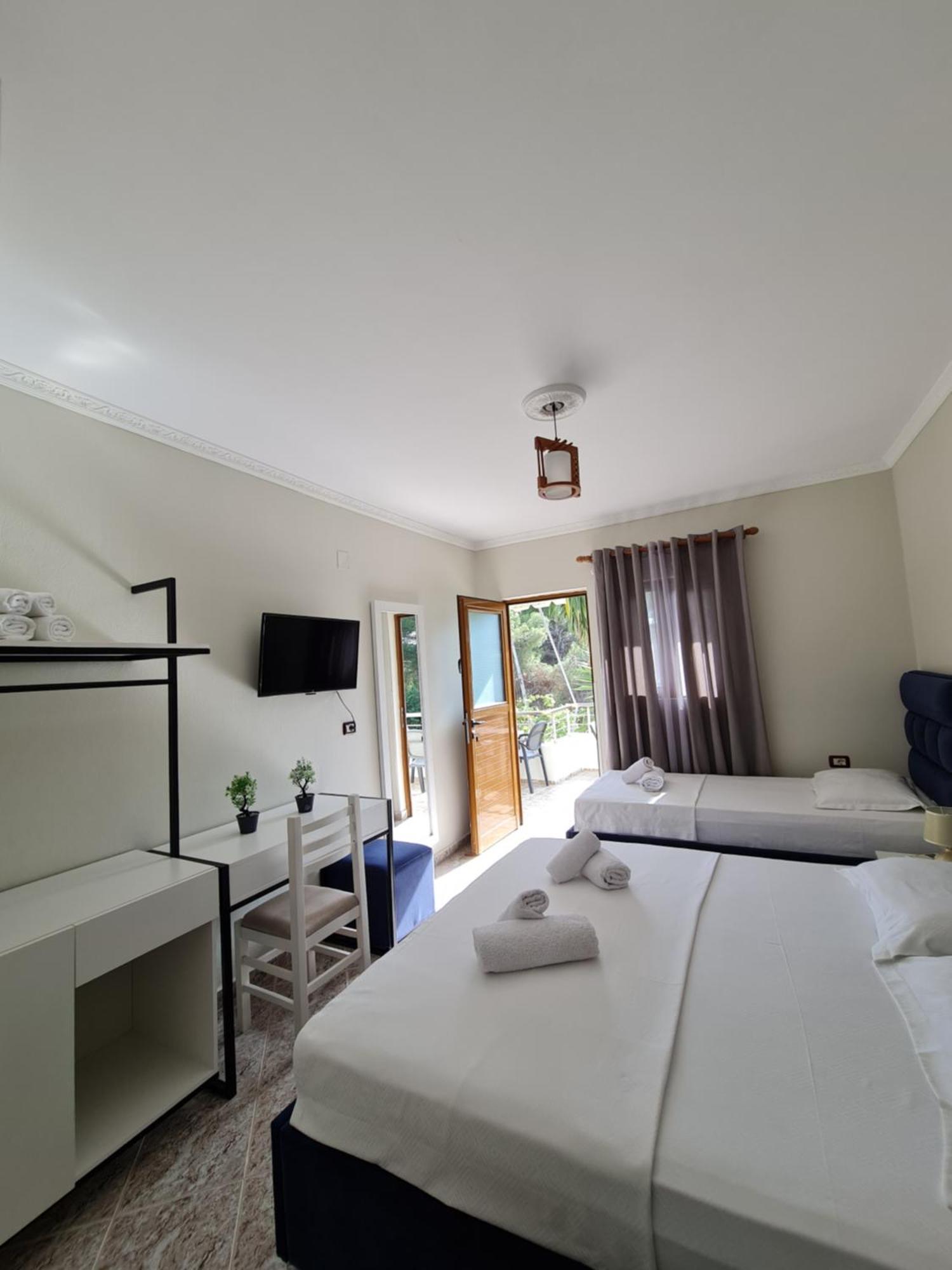 Villa Gezimi クサミル 部屋 写真