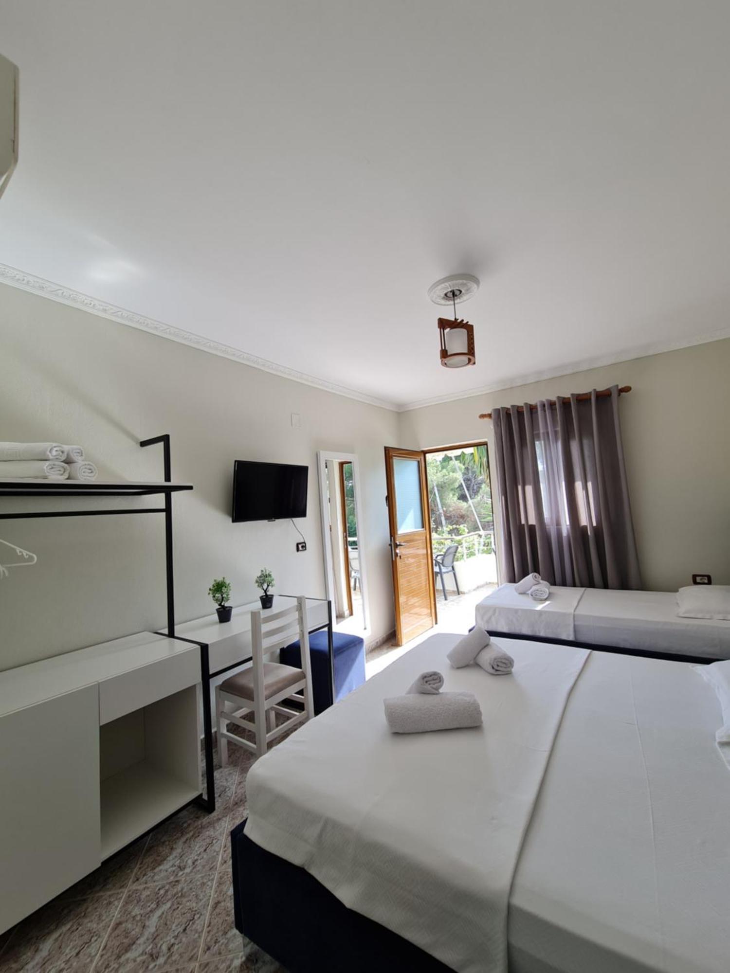 Villa Gezimi クサミル 部屋 写真